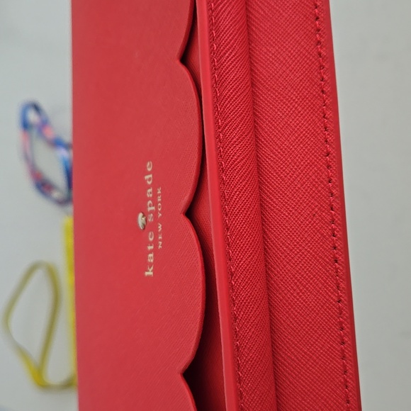 Kate Spade clutch wristlet scallop trim bag - Picture 16 of 16